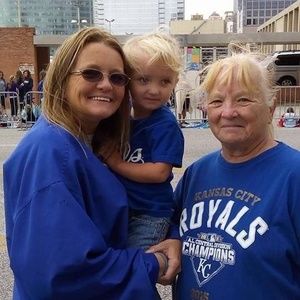 Meet your Posher, Sharon